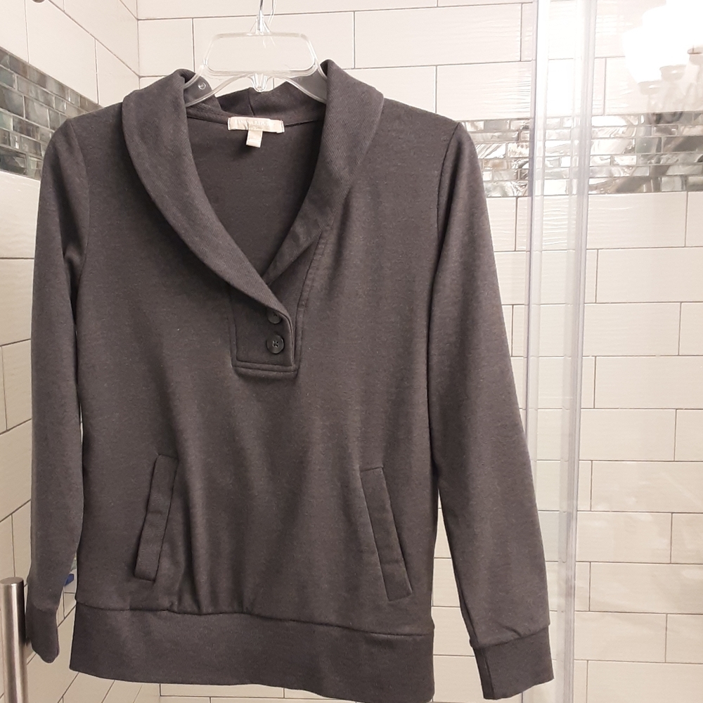 Banana Republic gray sweater NWOT size Small